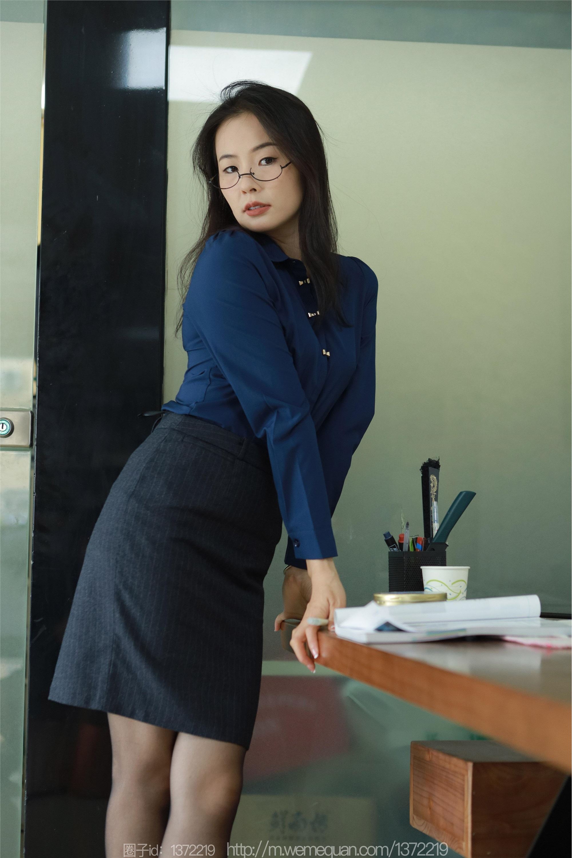 IESS异思趣向  2023.06.26 絲享家 1464 小金《红跟OL》